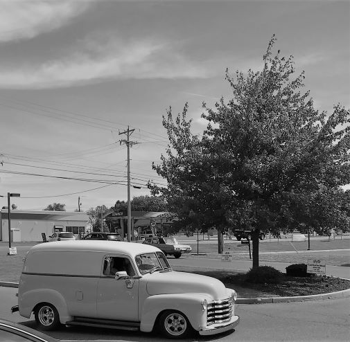 Panel truck leaving B&W Small.jpg